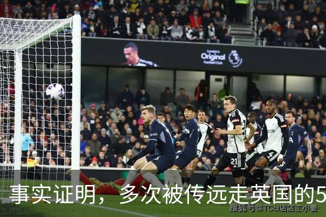 事实证明，多次被传远走英国的50岁翁帆，印证了杨振宁生前的评价